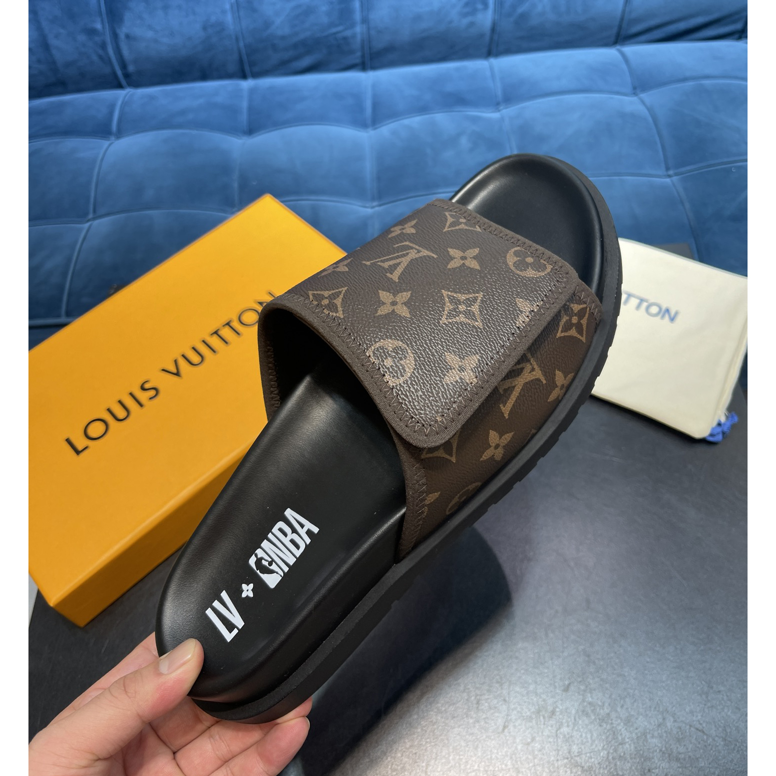 Louis Vuitton x NBA-Monogramm-Slipper - EUR FASHION