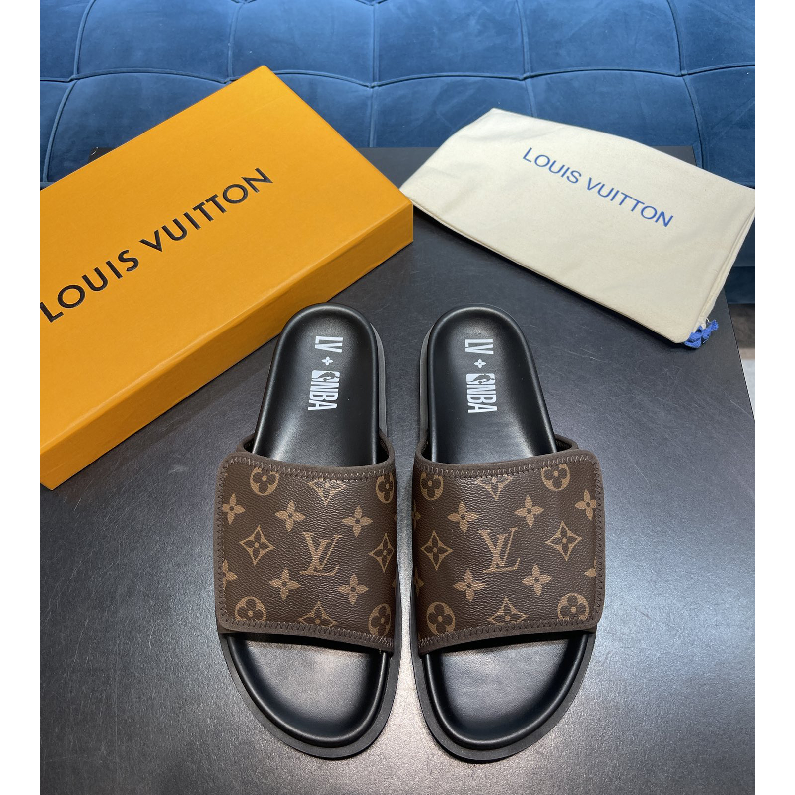 Louis Vuitton x NBA-Monogramm-Slipper - EUR FASHION