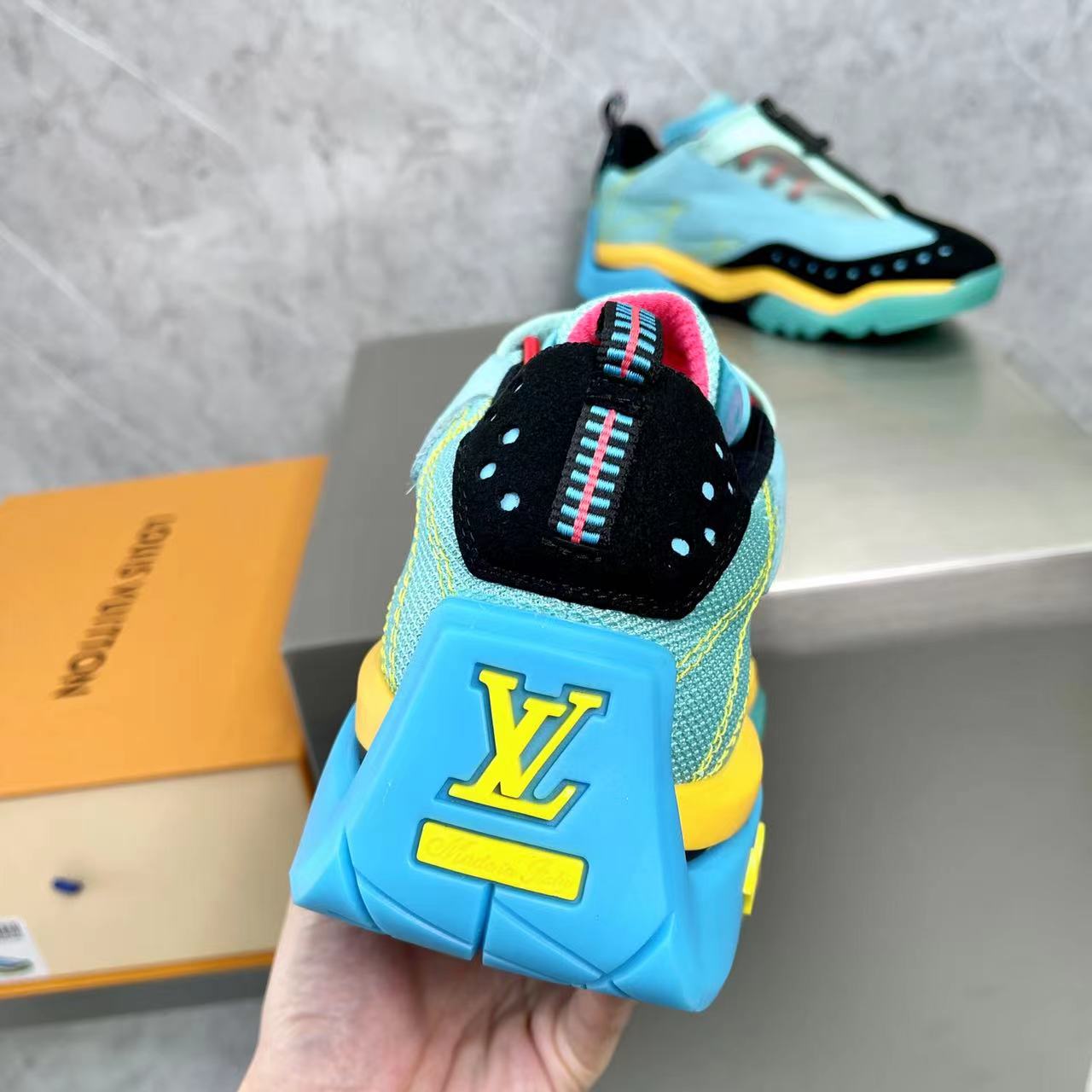 Louis Vuitton Millenium-Sneaker für Herren (nach britischer Größe) - EUR FASHION