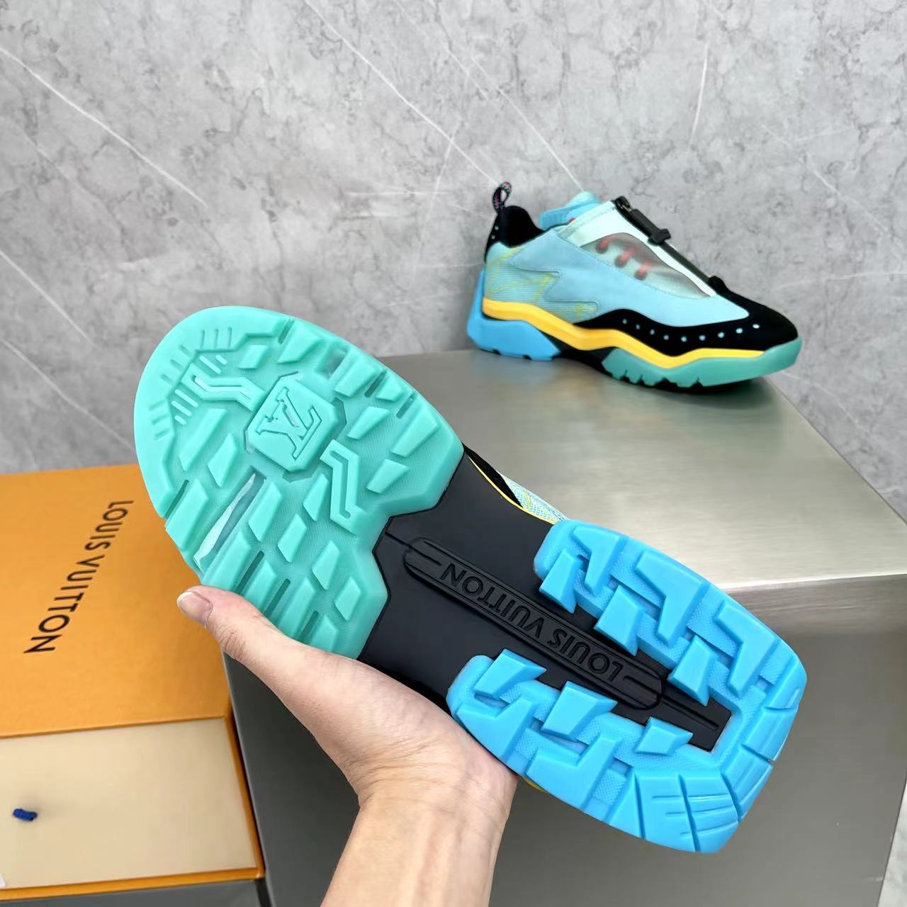 Louis Vuitton Millenium-Sneaker für Herren (nach britischer Größe) - EUR FASHION