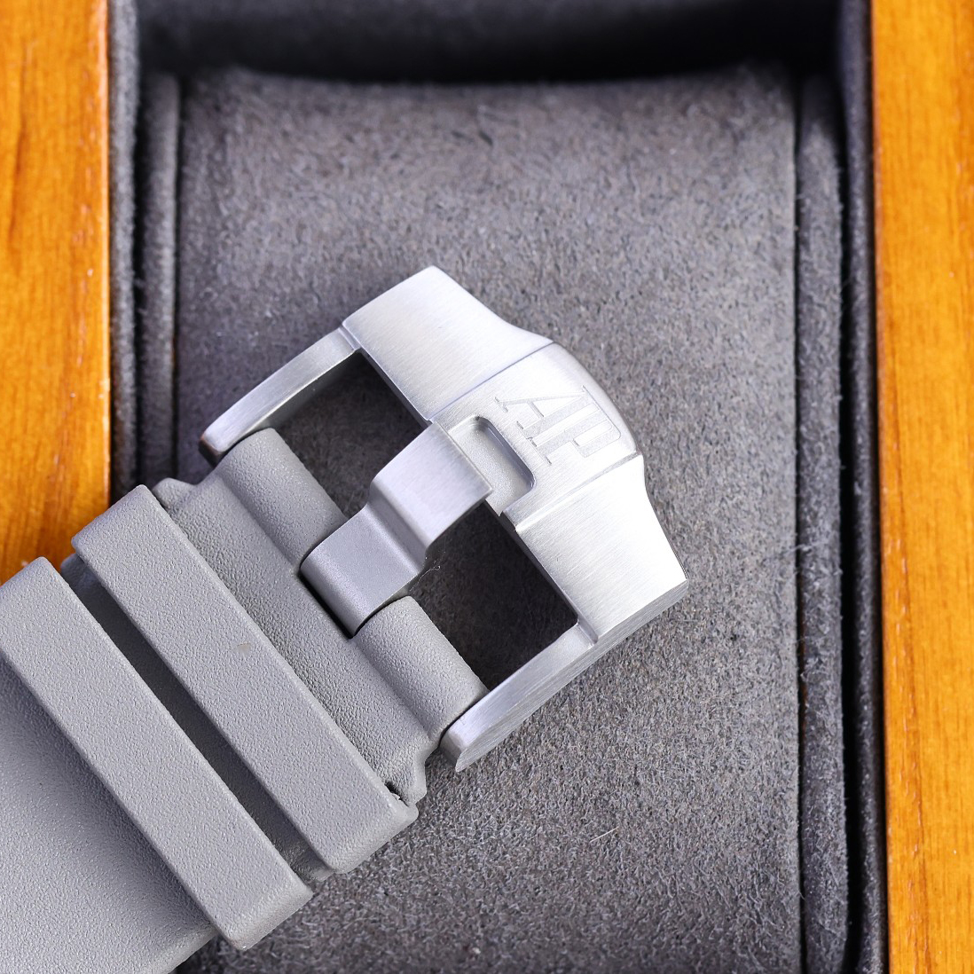 Audemars Piguet Uhr 44mm - EUR FASHION