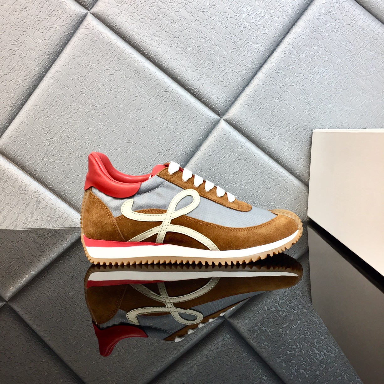 Loewe Flow Runner aus Kalbsleder - EUR FASHION