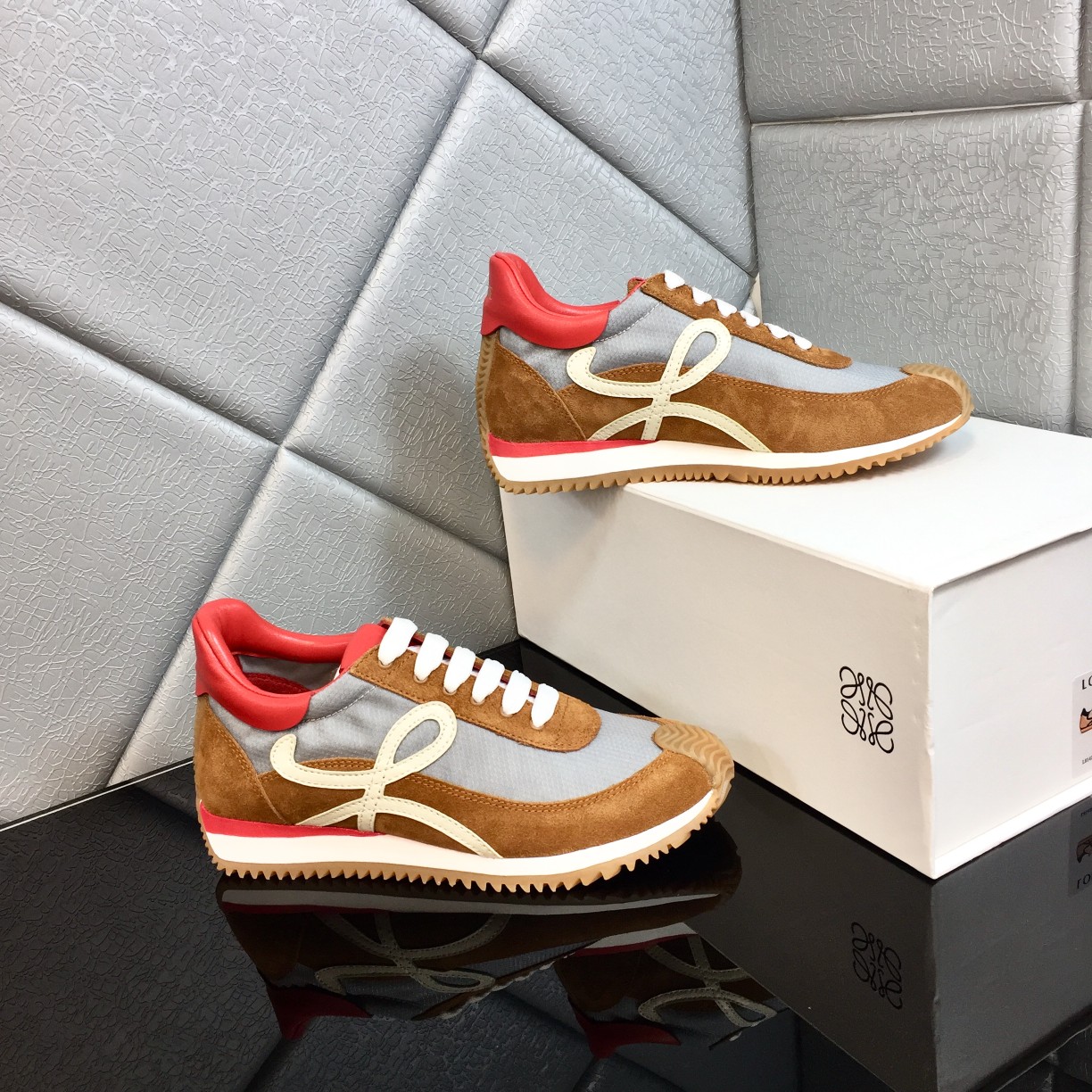 Loewe Flow Runner aus Kalbsleder - EUR FASHION