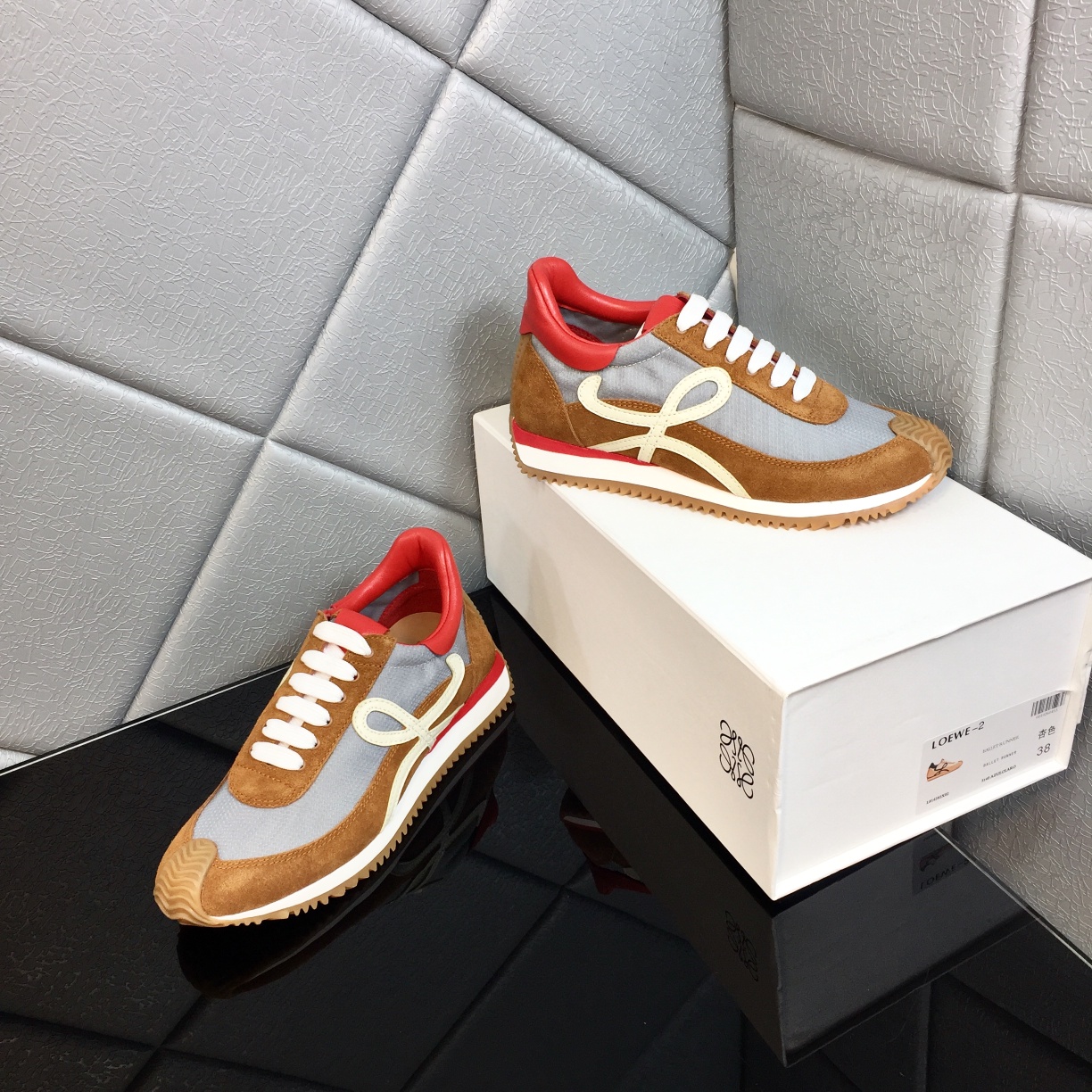 Loewe Flow Runner aus Kalbsleder - EUR FASHION
