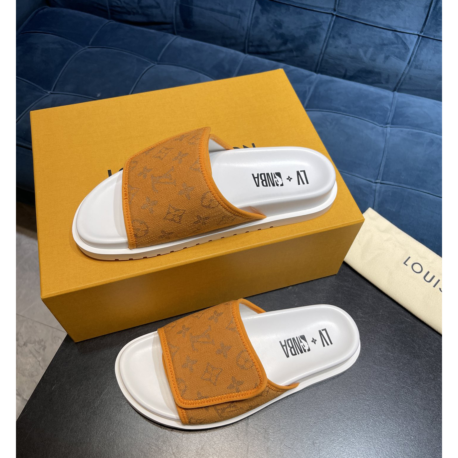 Louis Vuitton x NBA-Monogramm-Slipper - EUR FASHION