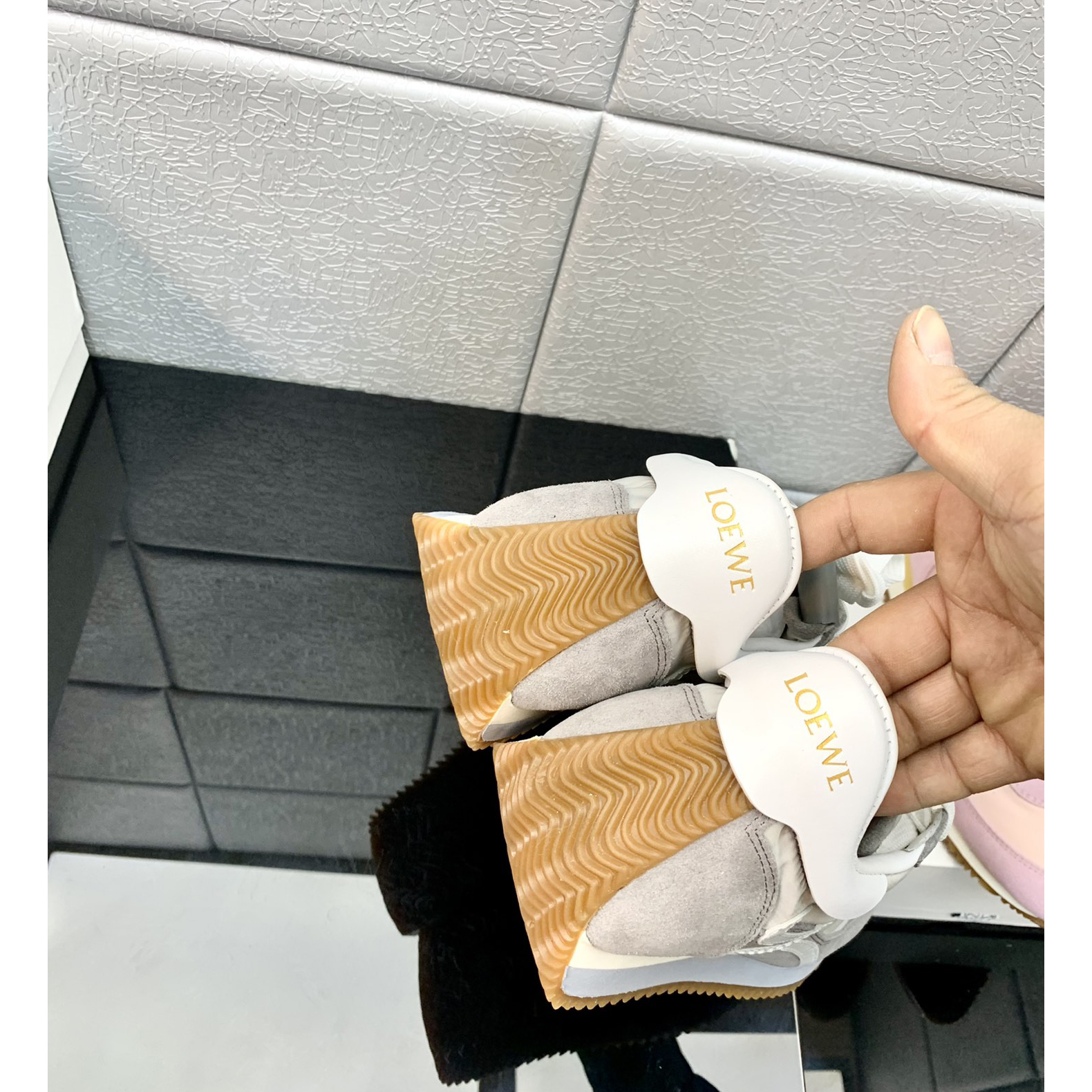 Loewe Flow Runner aus technischem Mesh und Wildleder - EUR FASHION