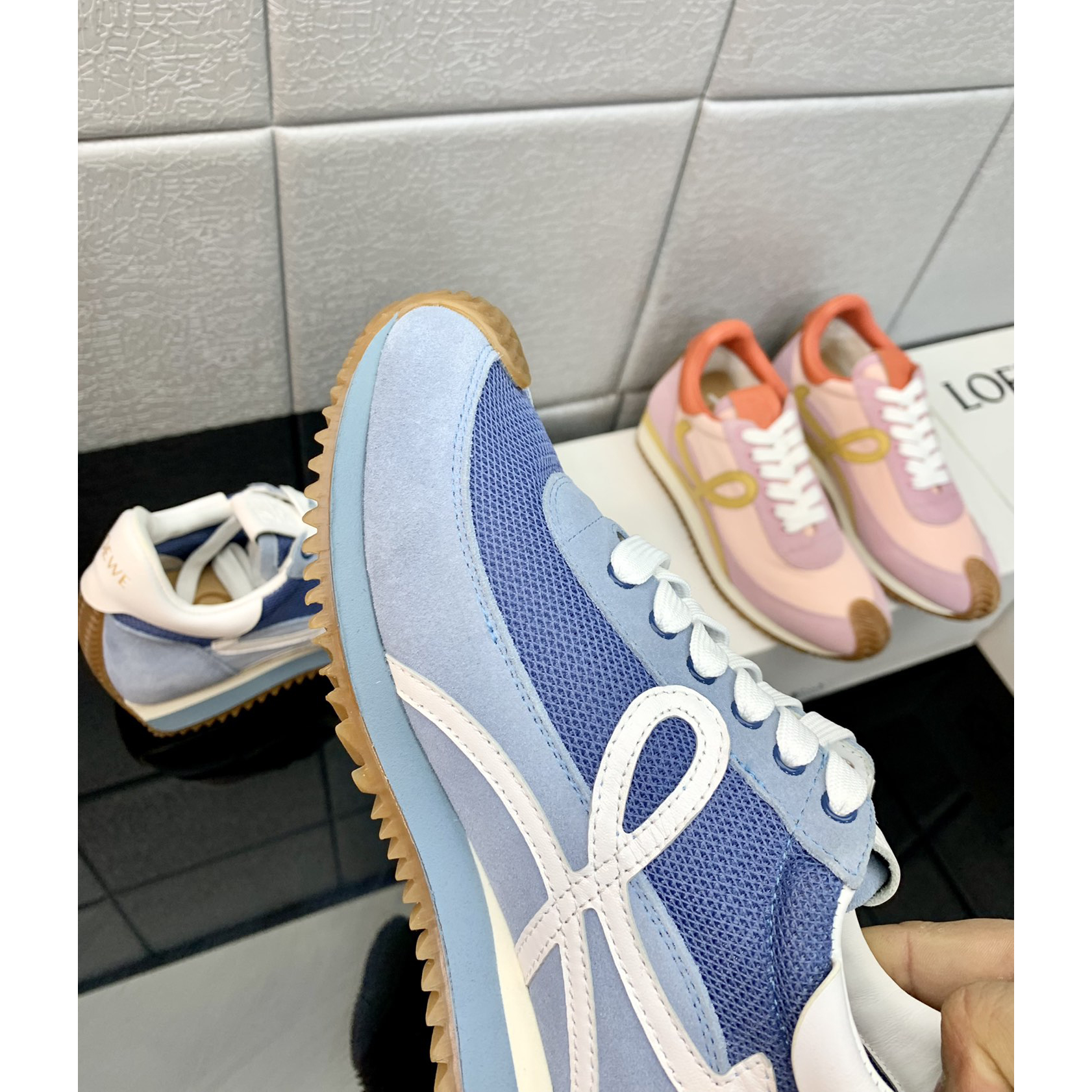 Loewe Flow Runner aus technischem Mesh und Wildleder - EUR FASHION