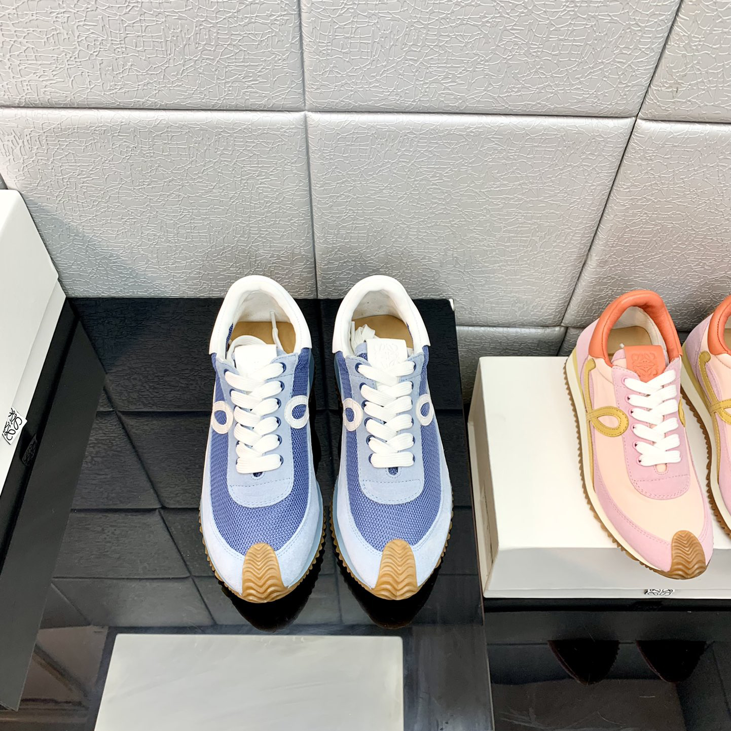 Loewe Flow Runner aus technischem Mesh und Wildleder - EUR FASHION