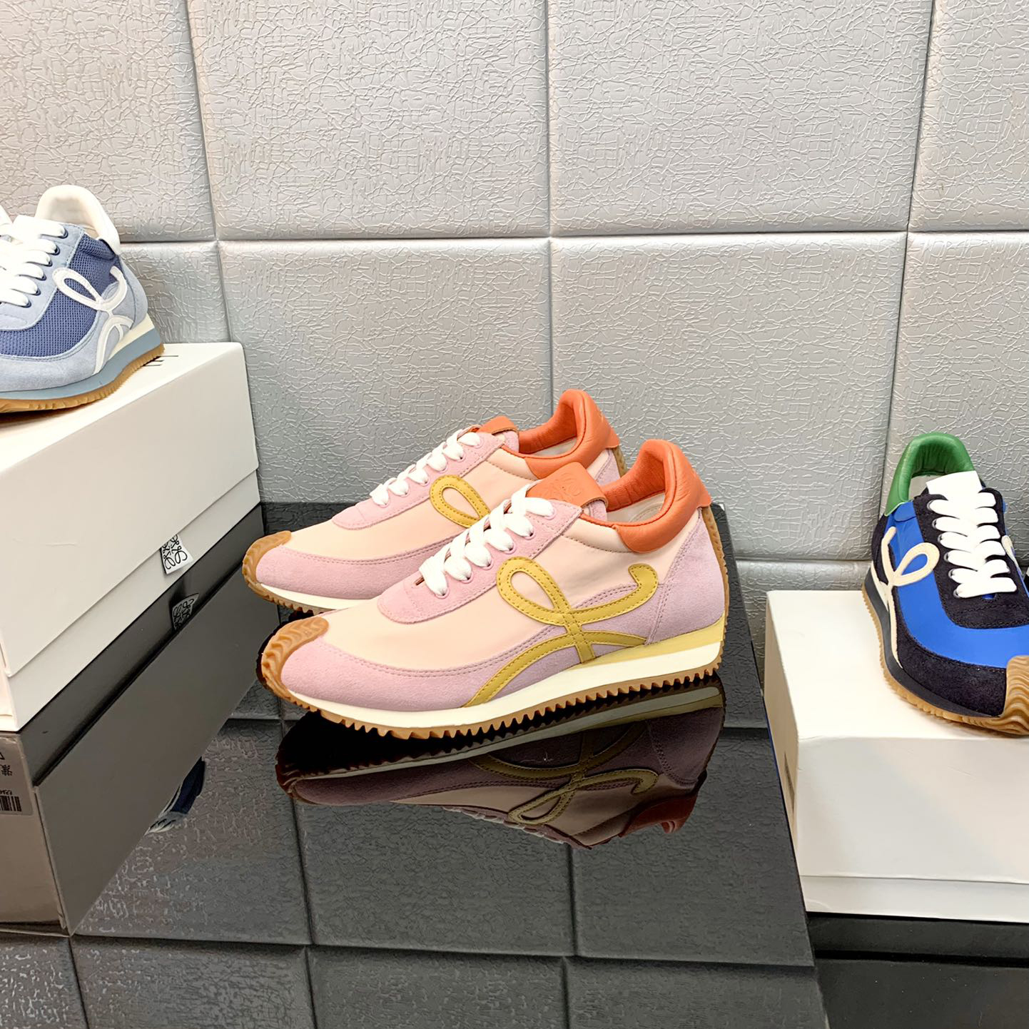 Loewe Flow Runner aus technischem Mesh und Wildleder - EUR FASHION