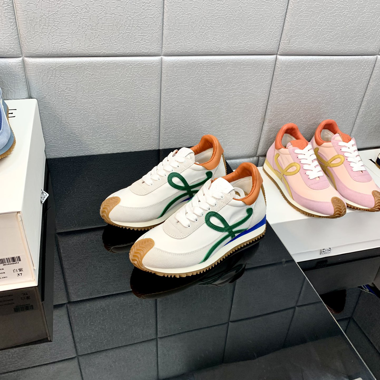Loewe Flow Runner aus technischem Mesh und Wildleder - EUR FASHION
