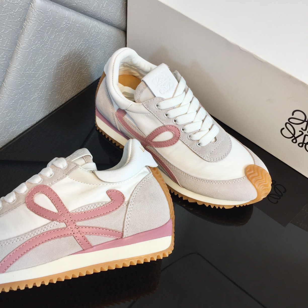 Loewe Flow Runner aus Kalbsleder - EUR FASHION