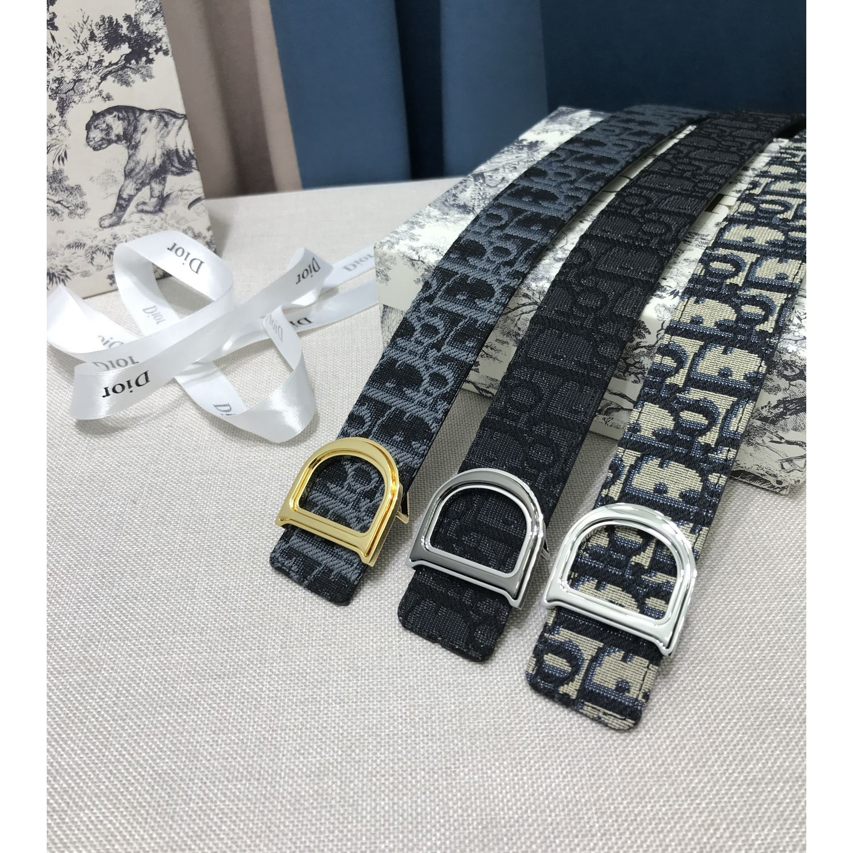 Dior-Ledergürtel mit „D“-Schnalle - EUR FASHION