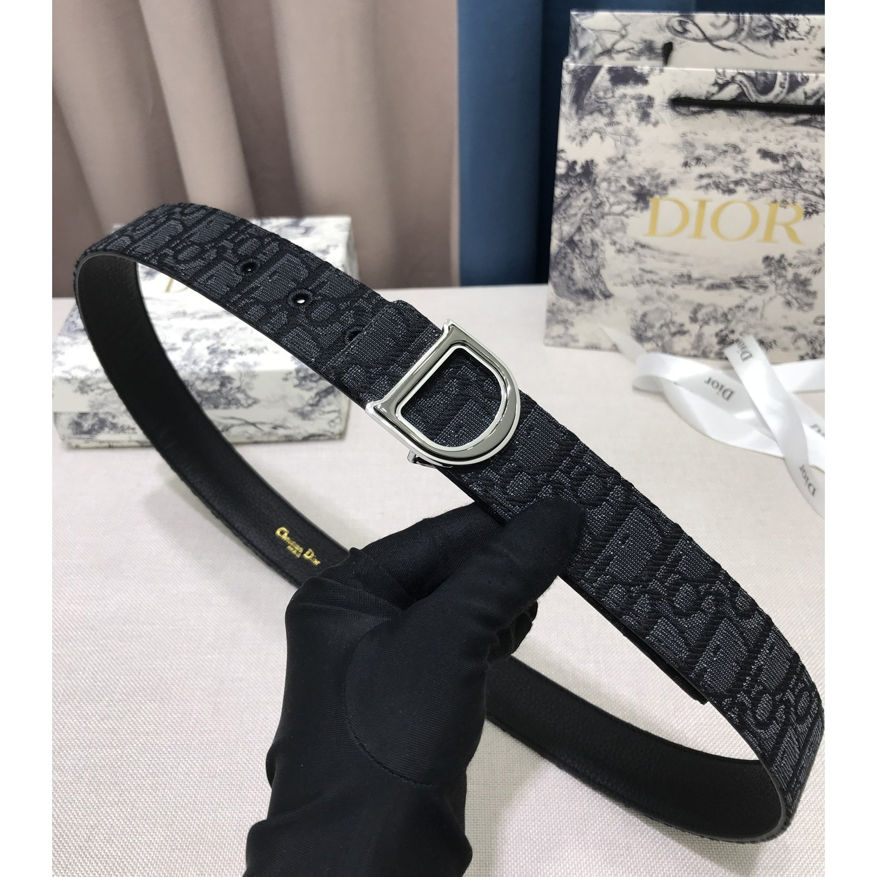 Dior-Ledergürtel mit „D“-Schnalle - EUR FASHION