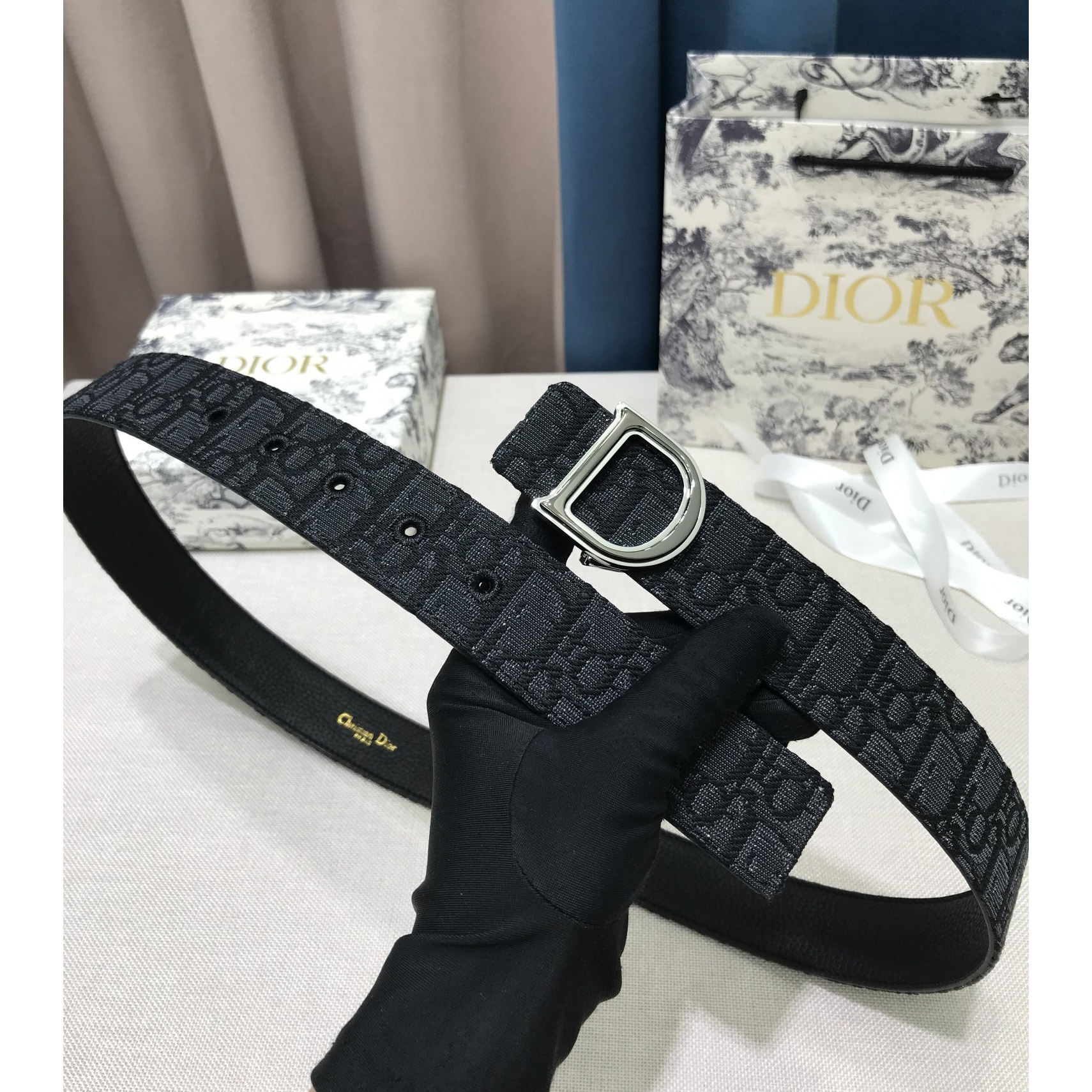 Dior-Ledergürtel mit „D“-Schnalle - EUR FASHION
