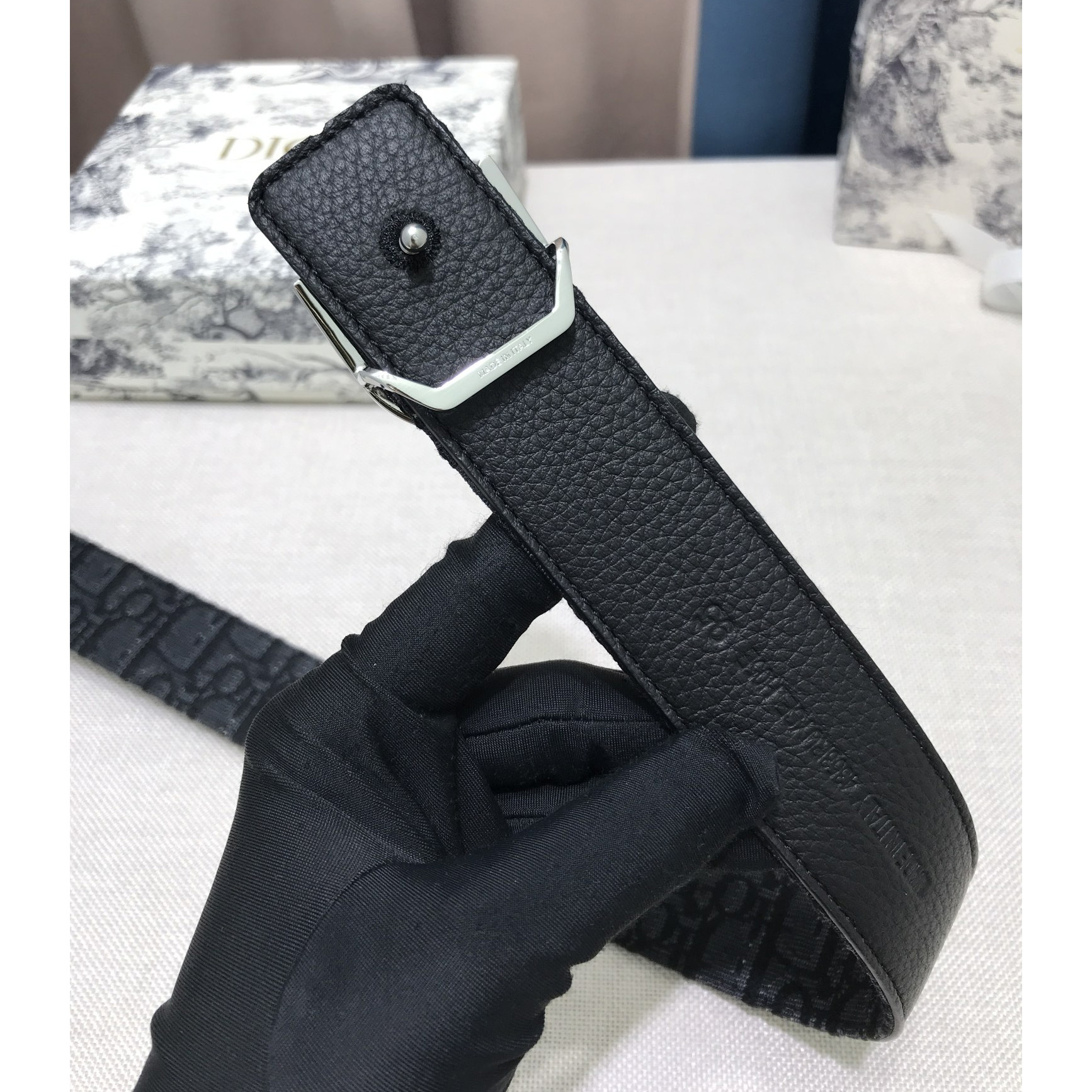 Dior-Ledergürtel mit „D“-Schnalle - EUR FASHION