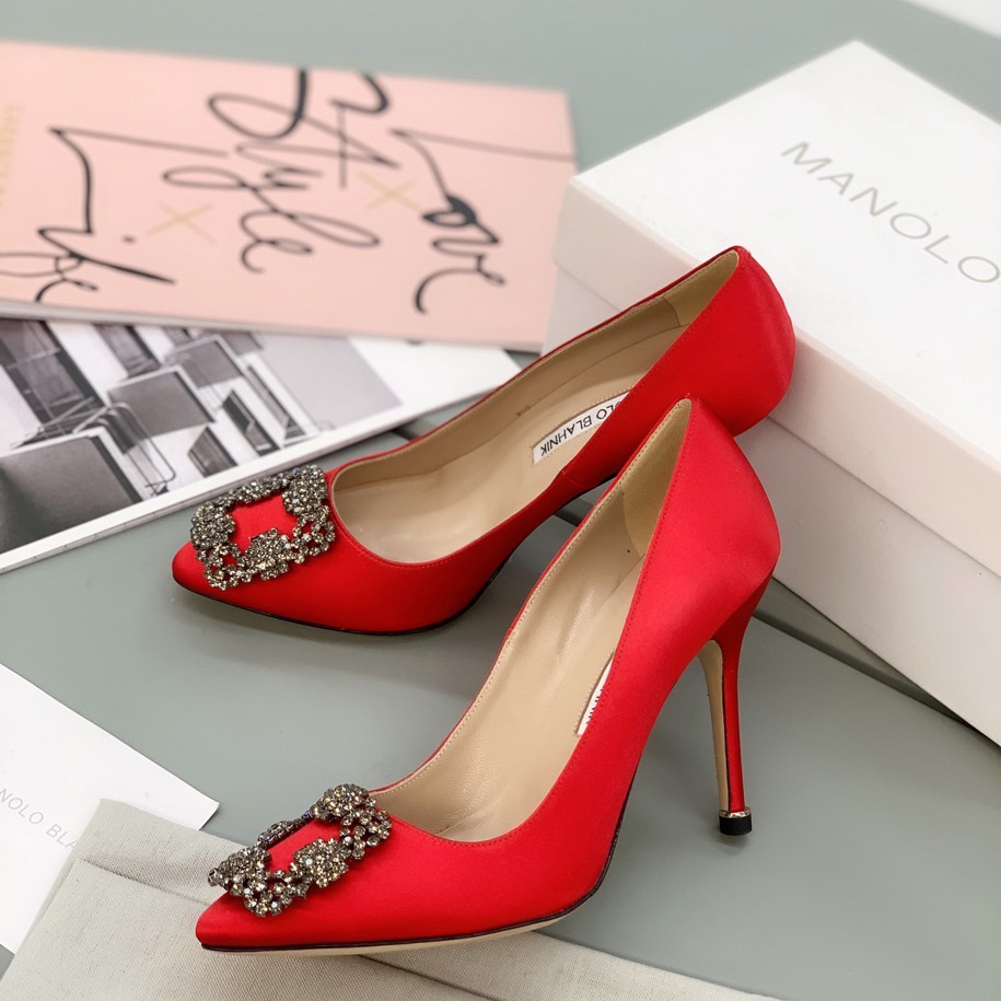 Manolo Blahnik Rote Hangisi-Pumps mit Schnalle - EUR FASHION
