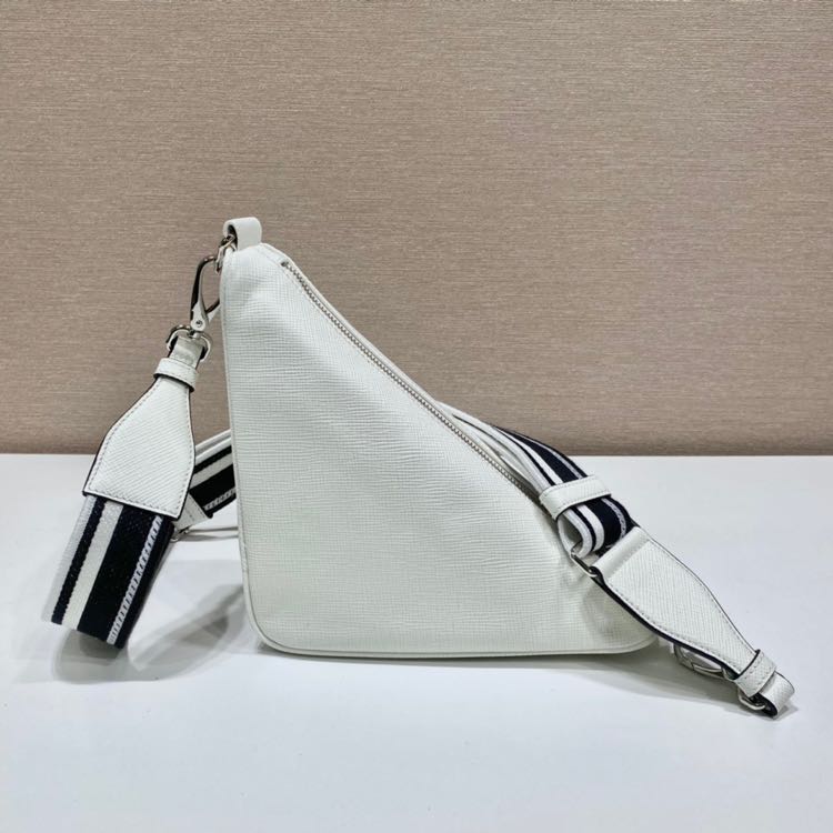 Prada Saffiano Prada Dreieckstasche in Weiß (28-18-11 cm) - EUR FASHION
