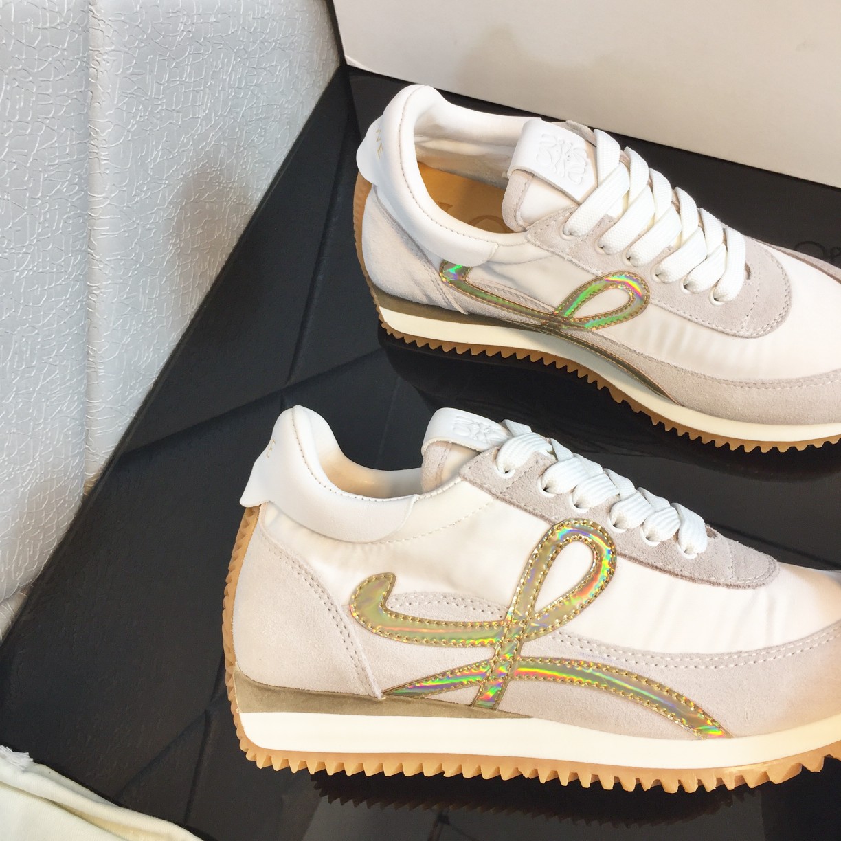 Loewe Flow Runner aus Kalbsleder - EUR FASHION