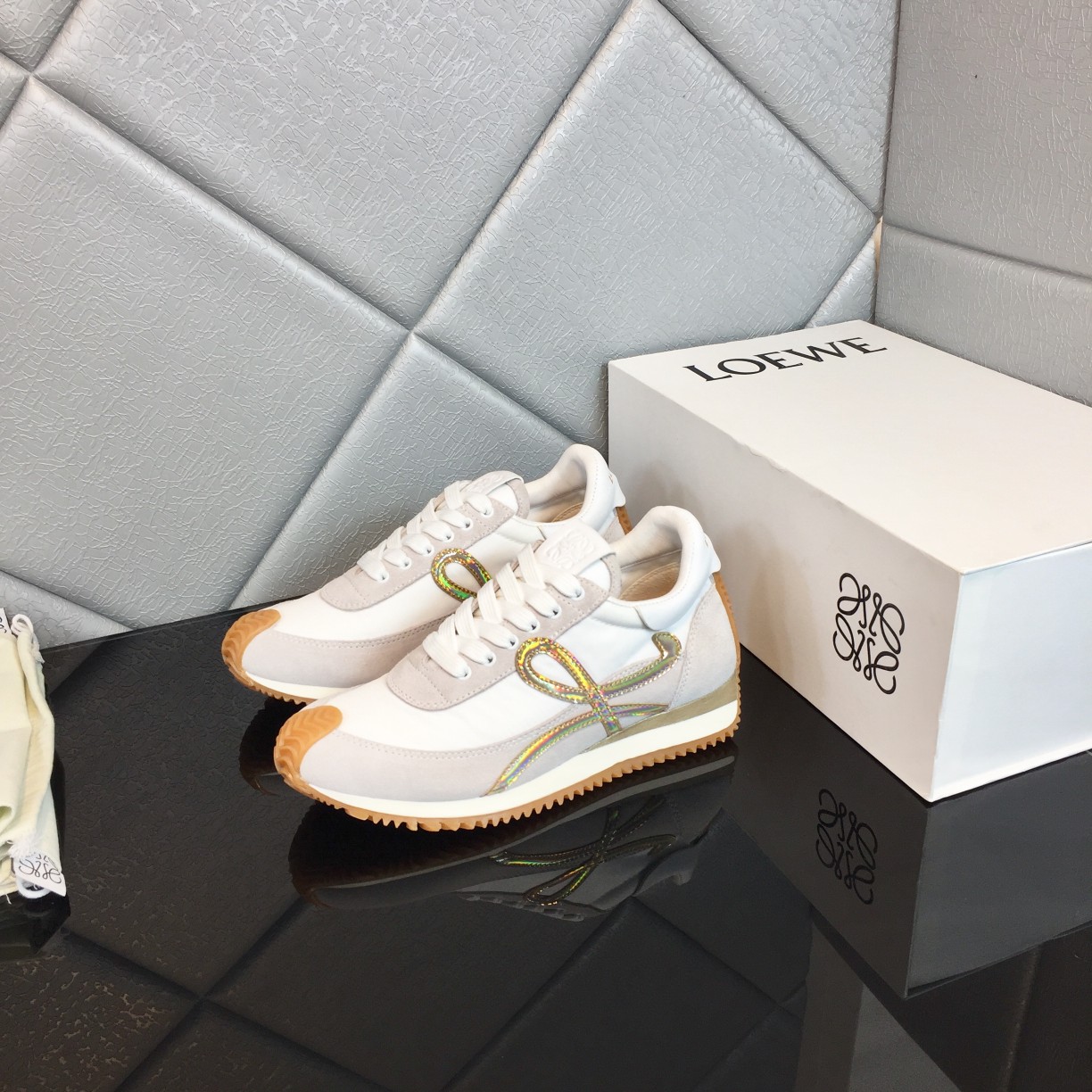 Loewe Flow Runner aus Kalbsleder - EUR FASHION