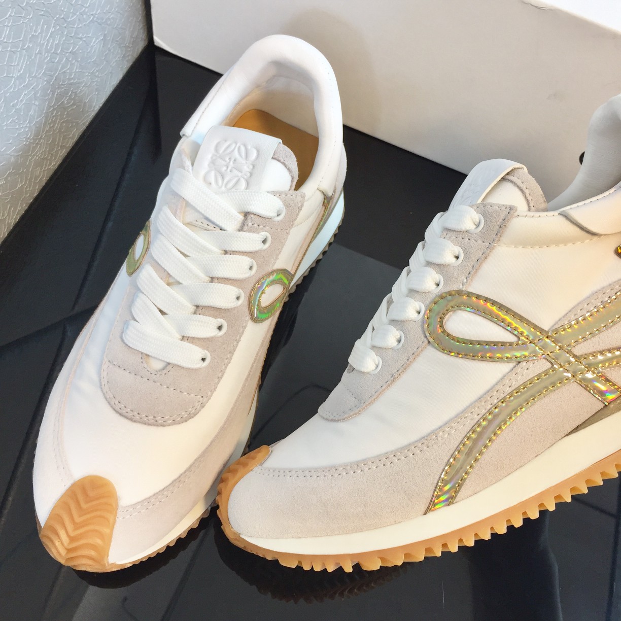 Loewe Flow Runner aus Kalbsleder - EUR FASHION