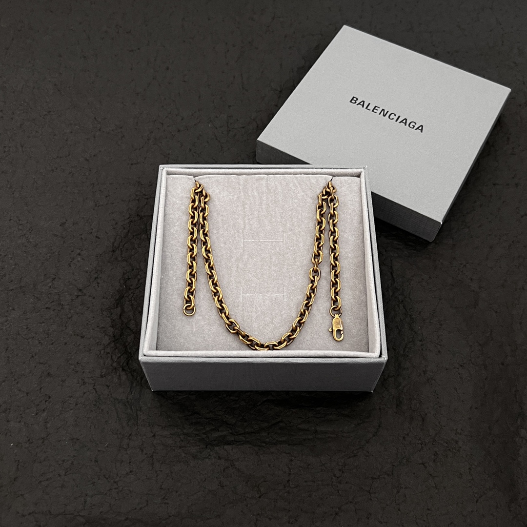 Balenciaga Halskette im Vintage-Stil - EUR FASHION