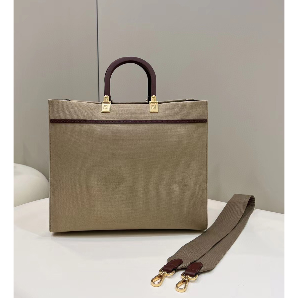 Fendi Sunshine Mittelgroße beige Canvas-Tasche (35-31-17 cm) - EUR FASHION
