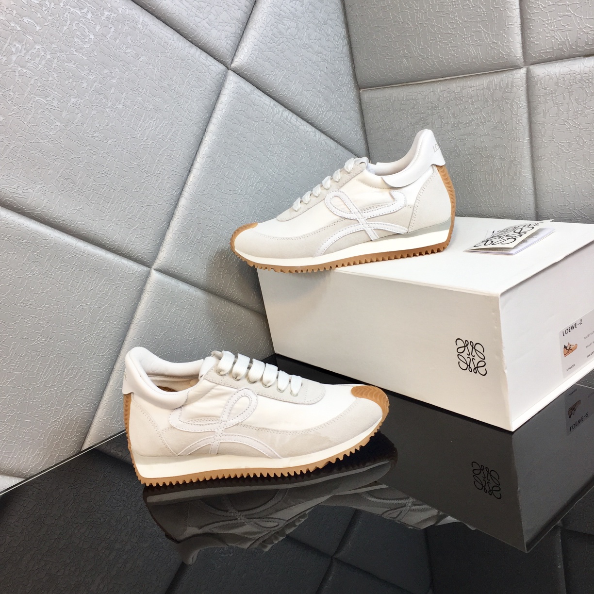 Loewe Flow Runner aus Kalbsleder - EUR FASHION
