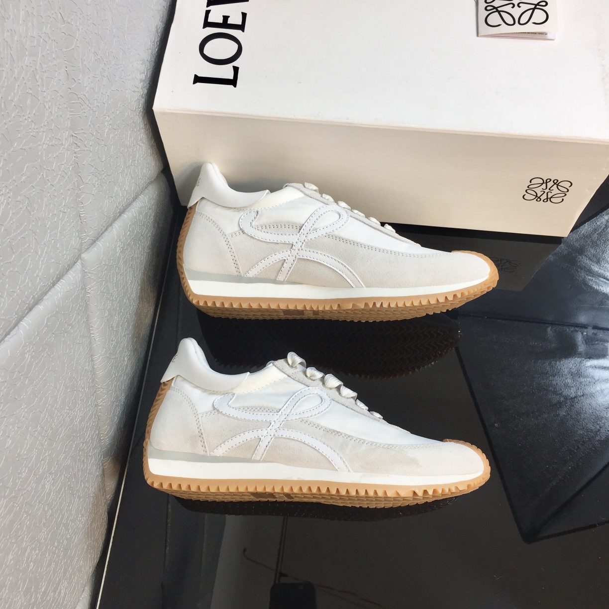 Loewe Flow Runner aus Kalbsleder - EUR FASHION
