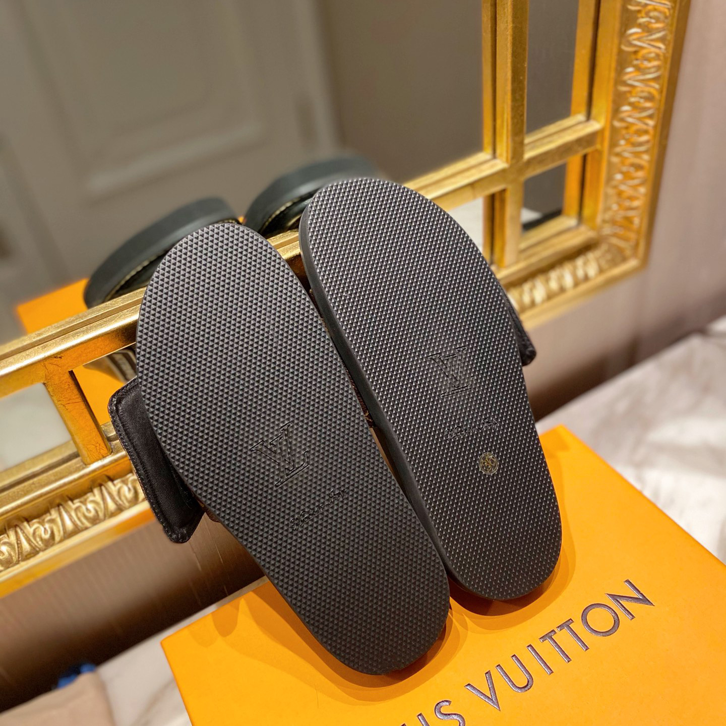 Louis Vuitton-Monogramm-Slipper - EUR FASHION