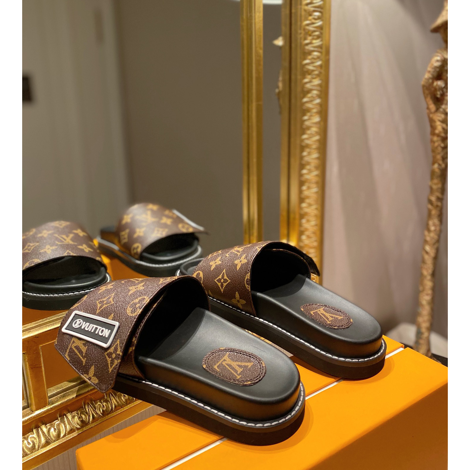 Louis Vuitton-Monogramm-Slipper - EUR FASHION