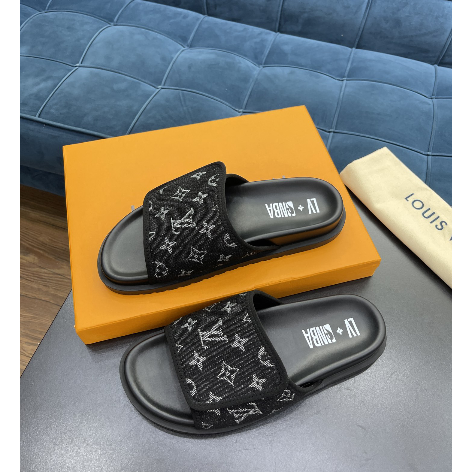 Louis Vuitton x NBA-Monogramm-Slipper - EUR FASHION