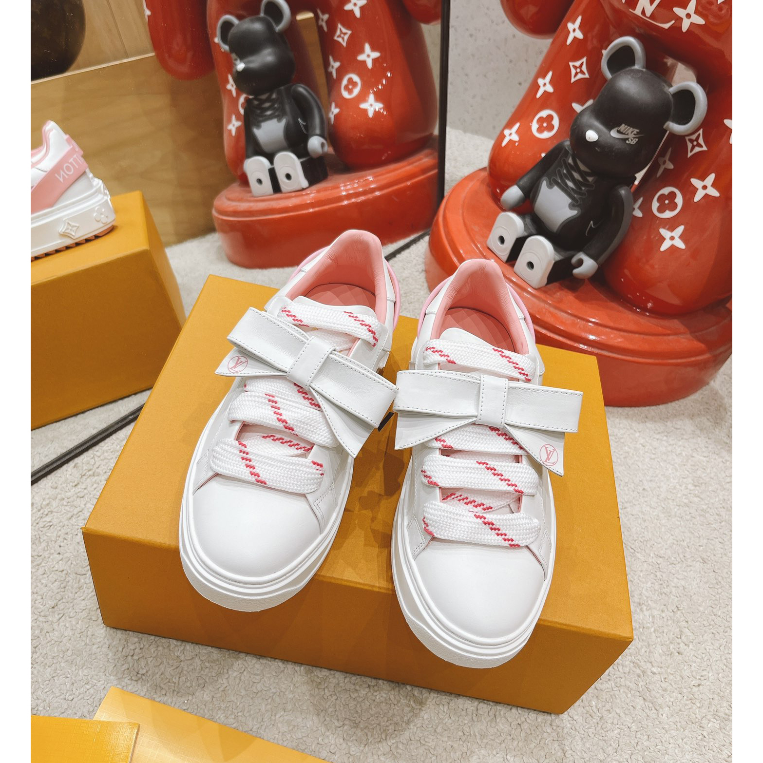 Sneaker mit Louis Vuitton-Logo - EUR FASHION