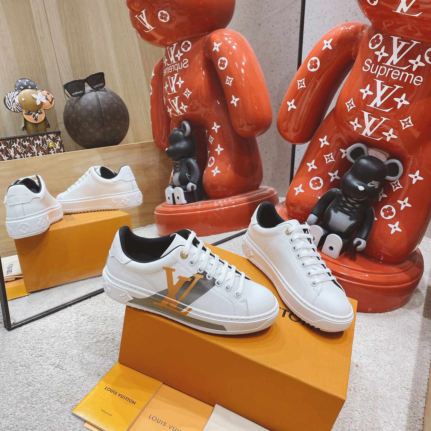Sneaker mit Louis Vuitton-Logo - EUR FASHION