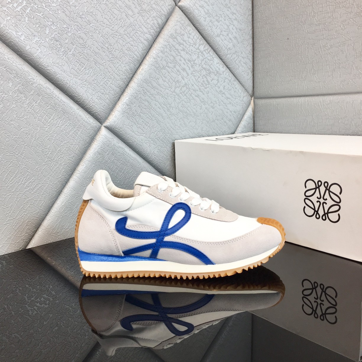 Loewe Flow Runner aus Kalbsleder - EUR FASHION