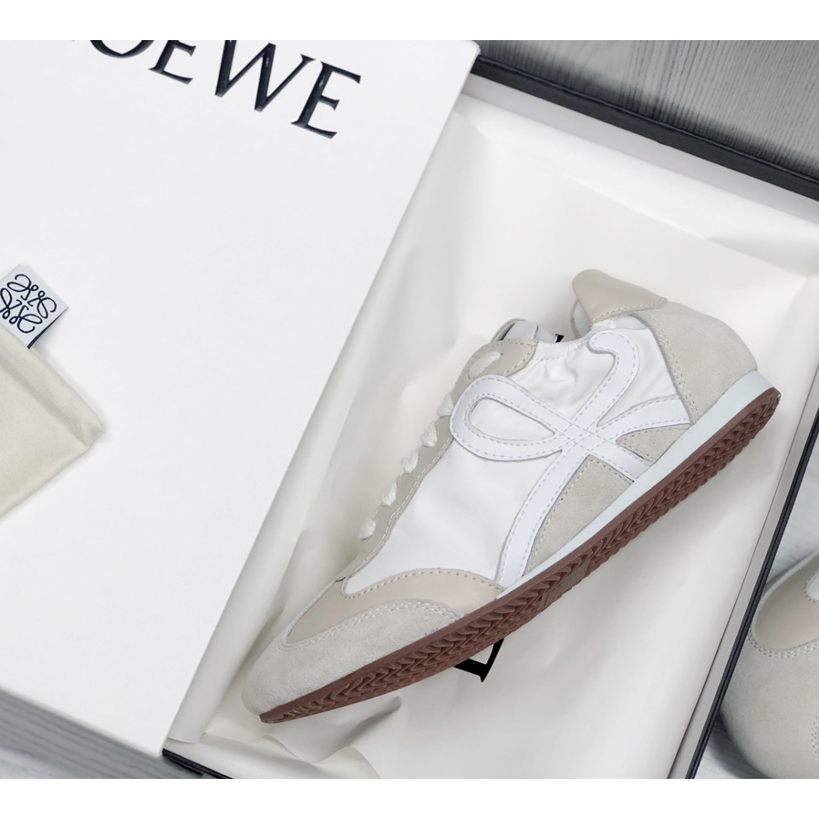 Loewe Ballettläufer aus Nylon und Kalbsleder - EUR FASHION