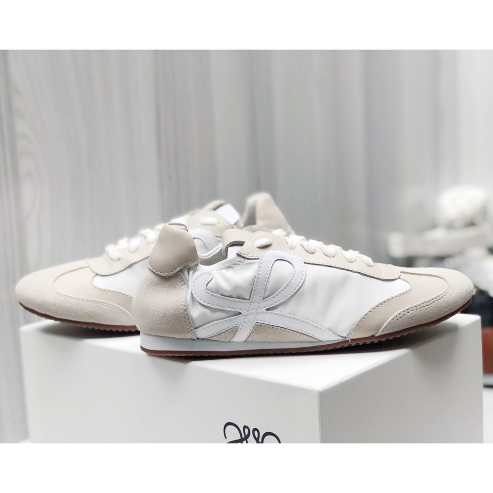 Loewe Ballettläufer aus Nylon und Kalbsleder - EUR FASHION