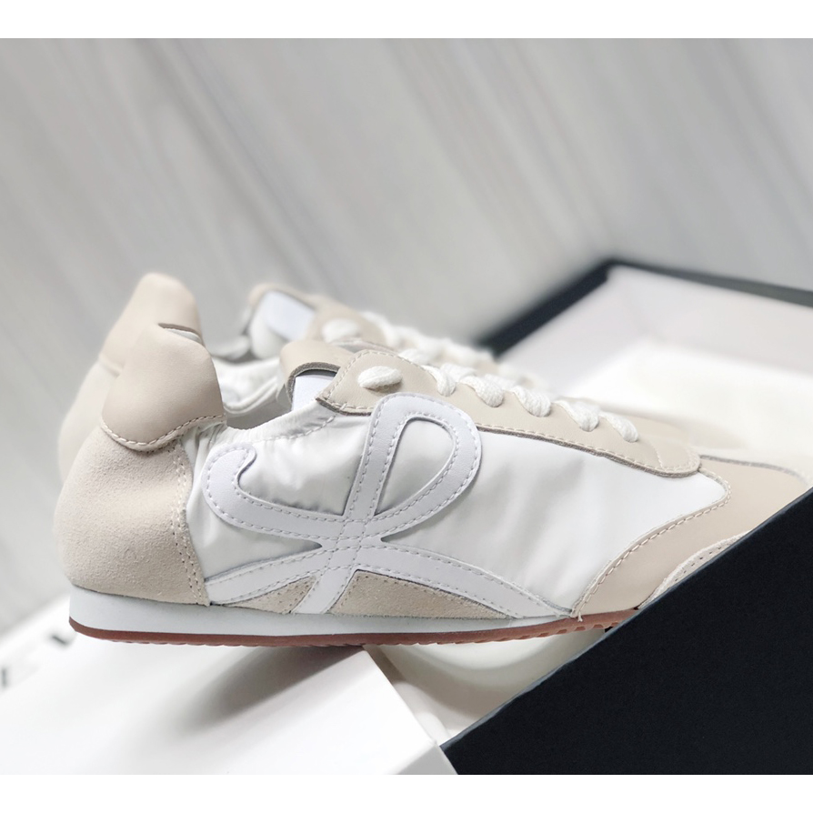Loewe Ballettläufer aus Nylon und Kalbsleder - EUR FASHION