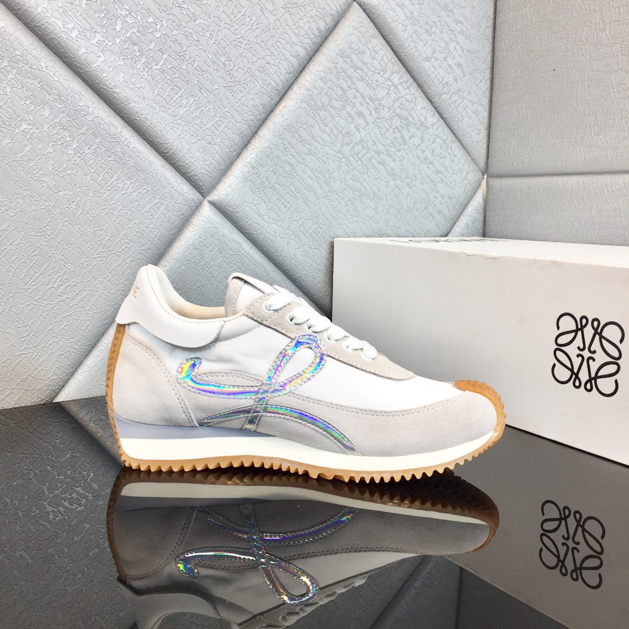 Loewe Flow Runner aus Kalbsleder - EUR FASHION