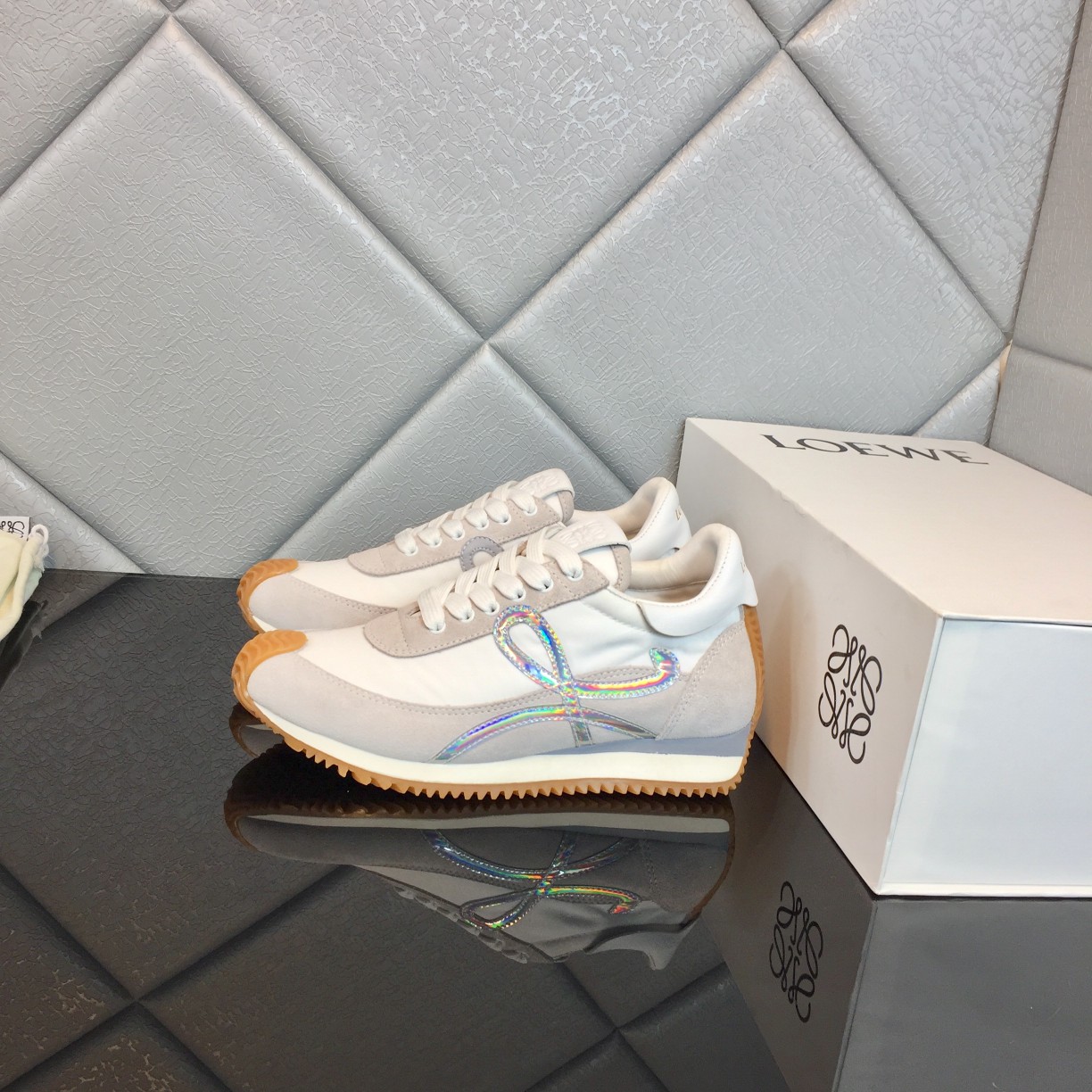 Loewe Flow Runner aus Kalbsleder - EUR FASHION