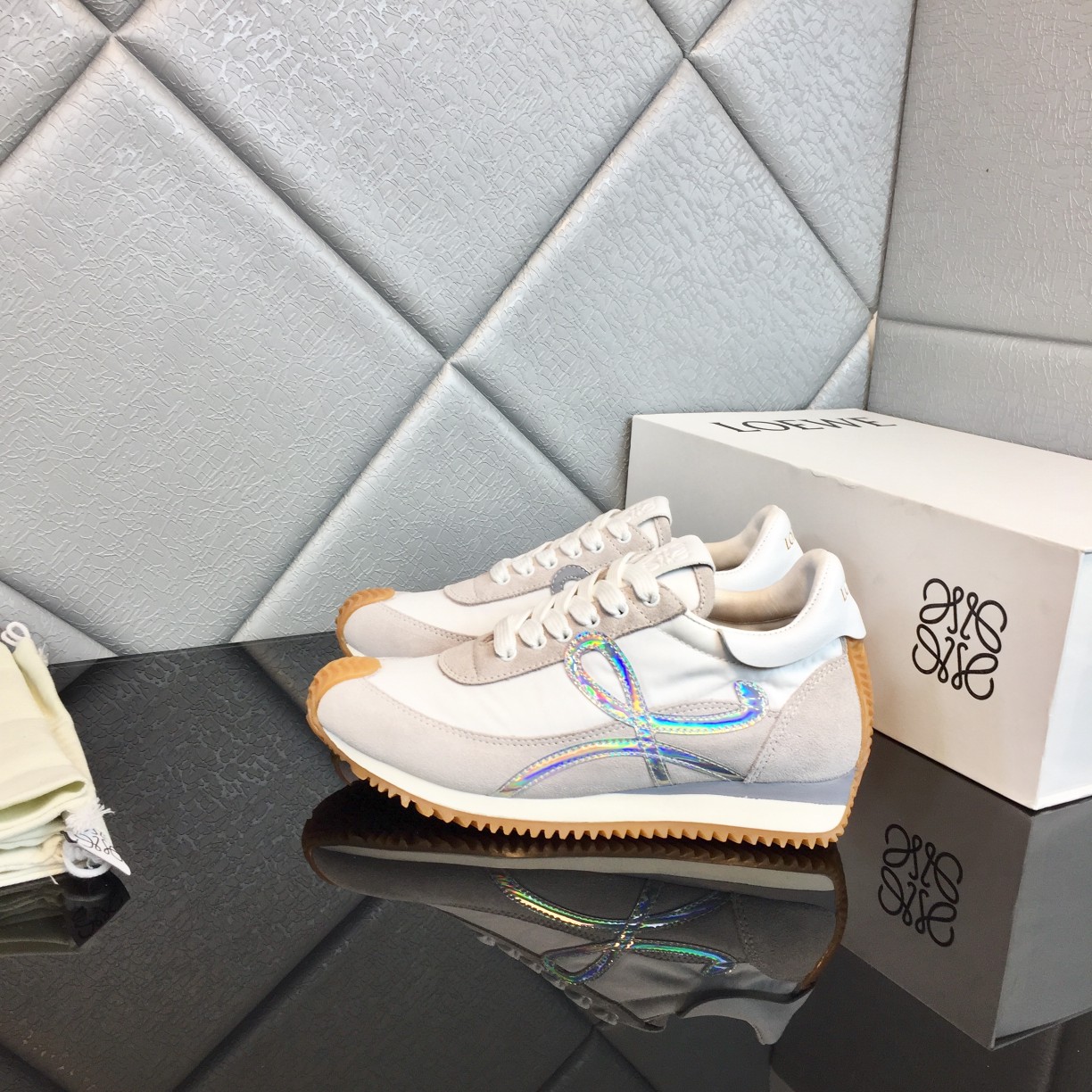 Loewe Flow Runner aus Kalbsleder - EUR FASHION