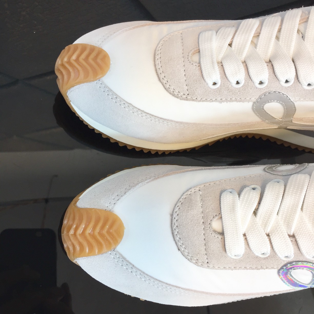 Loewe Flow Runner aus Kalbsleder - EUR FASHION
