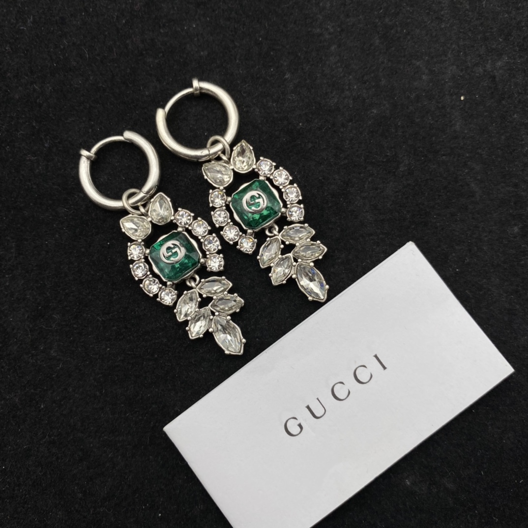 Gucci-Ohrringe mit ineinandergreifendem G-Kristall - EUR FASHION