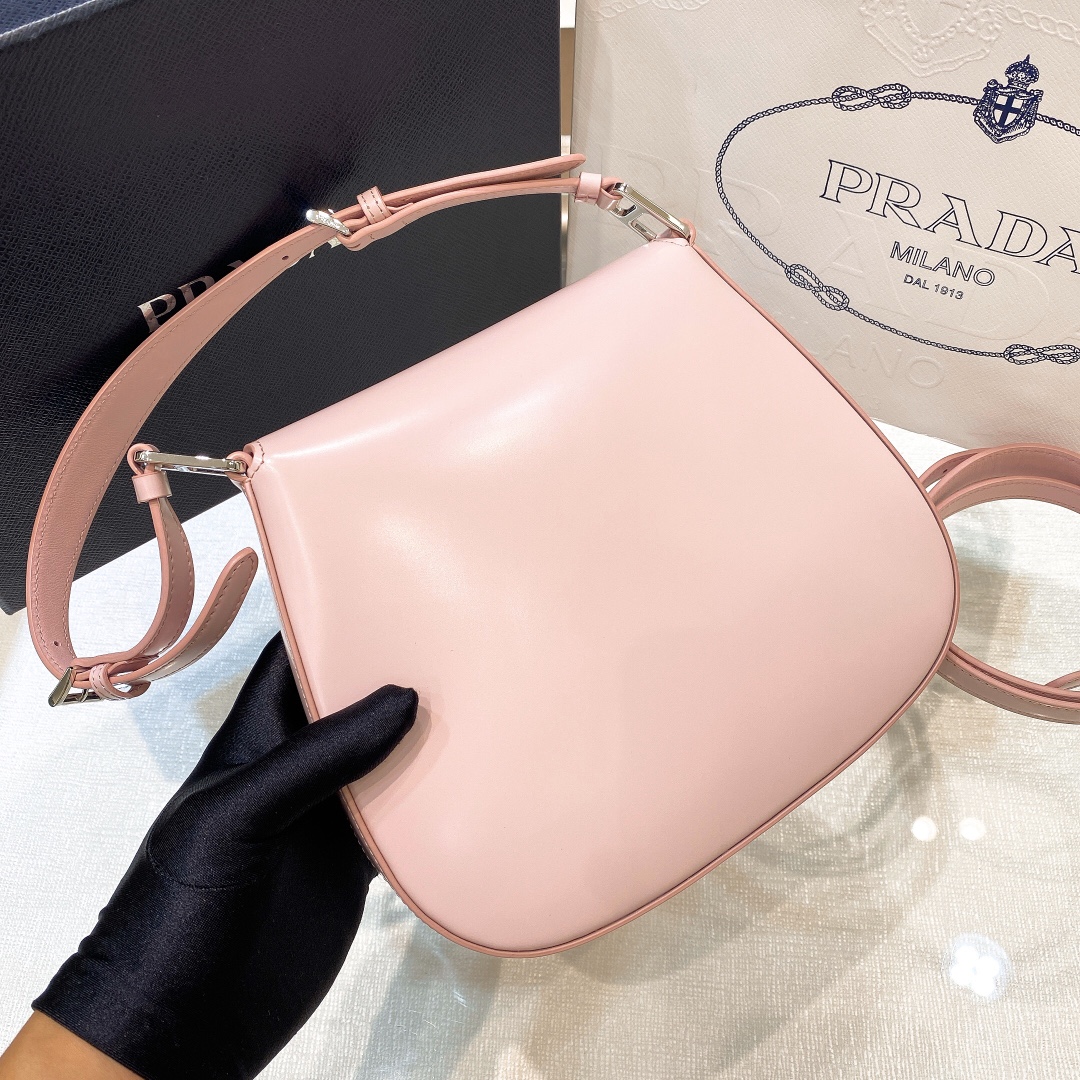 Prada Cleo Umhängetasche aus gebürstetem Leder in Rosa (24-19-6 cm) 1BD303 - EUR FASHION