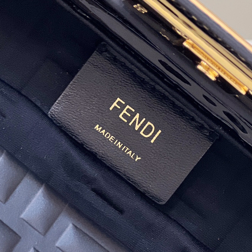 Fendi Baguette Trunk Mini schwarze Ledertasche (18,5–11,5–5 cm) - EUR FASHION