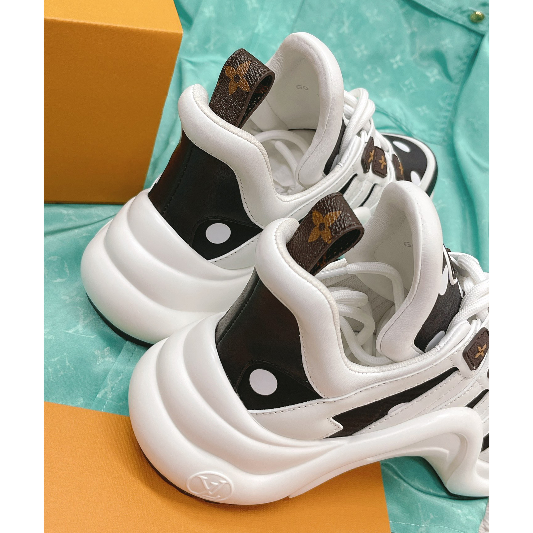 Louis Vuitton LV Archlight Sneaker - EUR FASHION