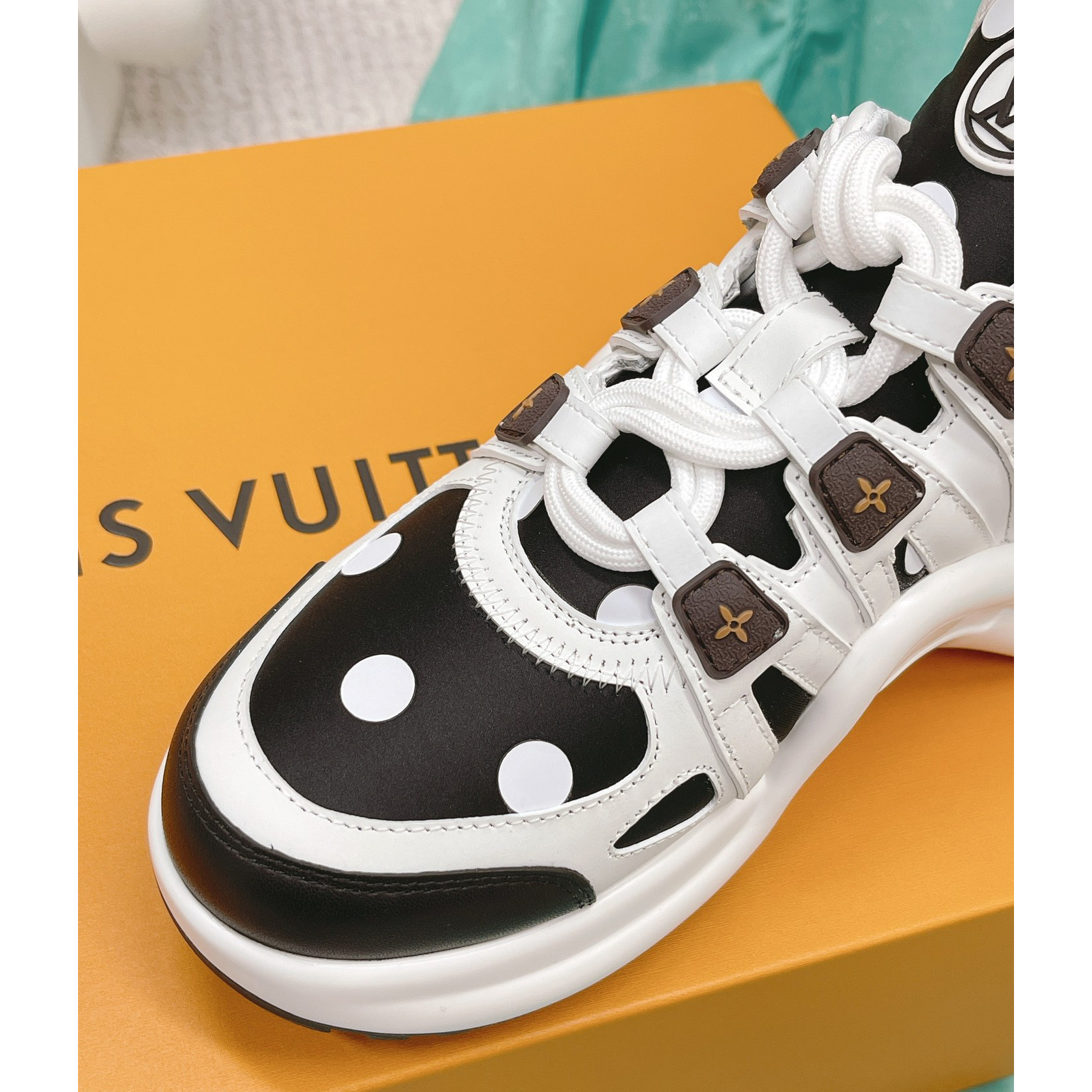 Louis Vuitton LV Archlight Sneaker - EUR FASHION