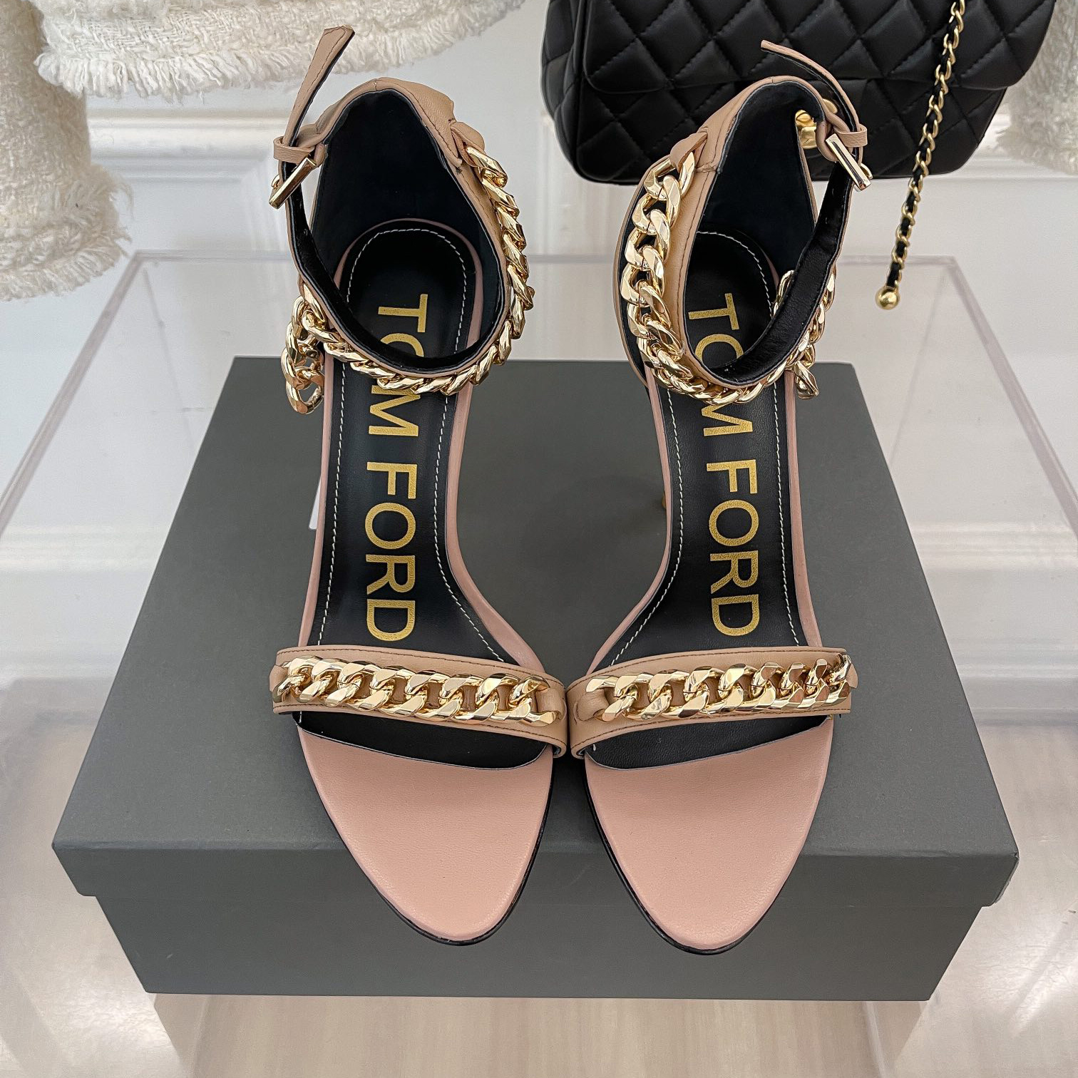Tom Ford Ledersandalen mit Kettenbesatz und einer Absatzhöhe von 10,5 cm - EUR FASHION