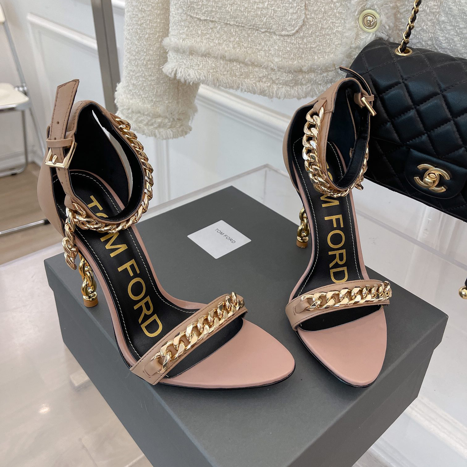 Tom Ford Ledersandalen mit Kettenbesatz und einer Absatzhöhe von 10,5 cm - EUR FASHION