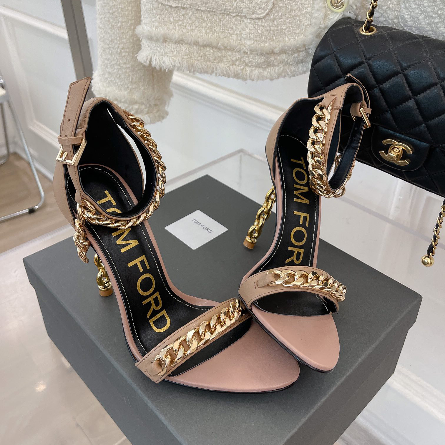 Tom Ford Ledersandalen mit Kettenbesatz und einer Absatzhöhe von 10,5 cm - EUR FASHION