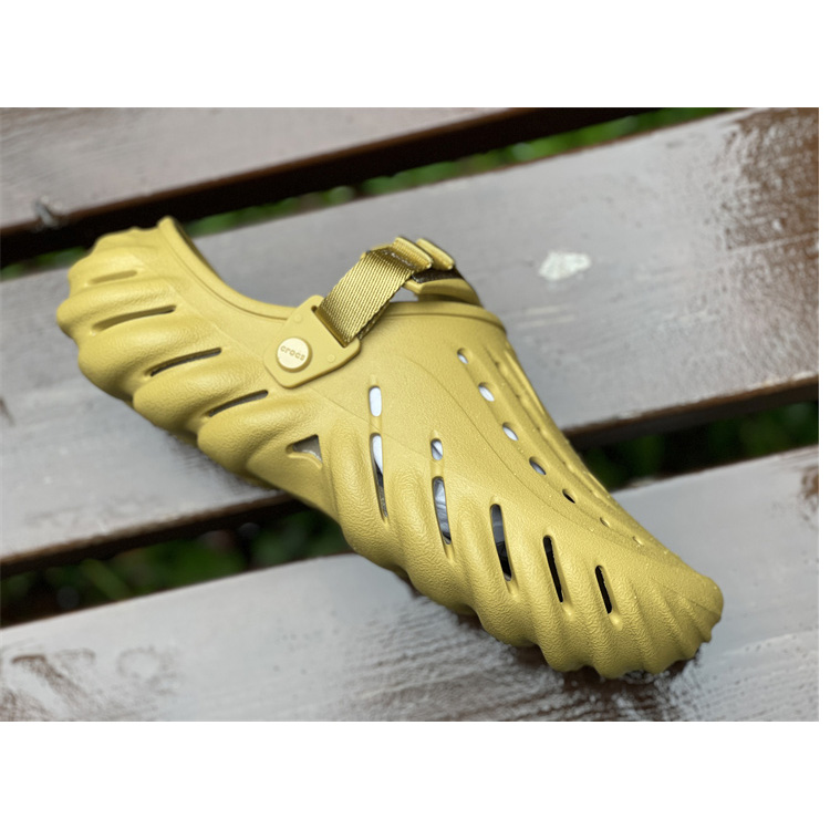 Salehe Bembury × CrocsPollex Clog „Cucumber“ - EUR FASHION